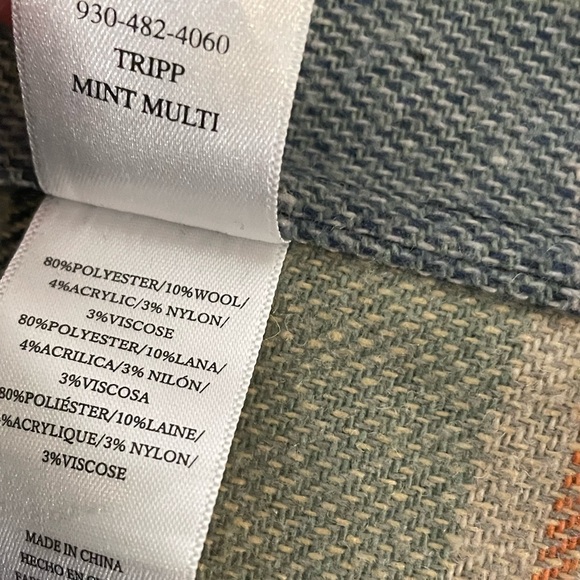 Rails Shacket - Picture 5 of 7